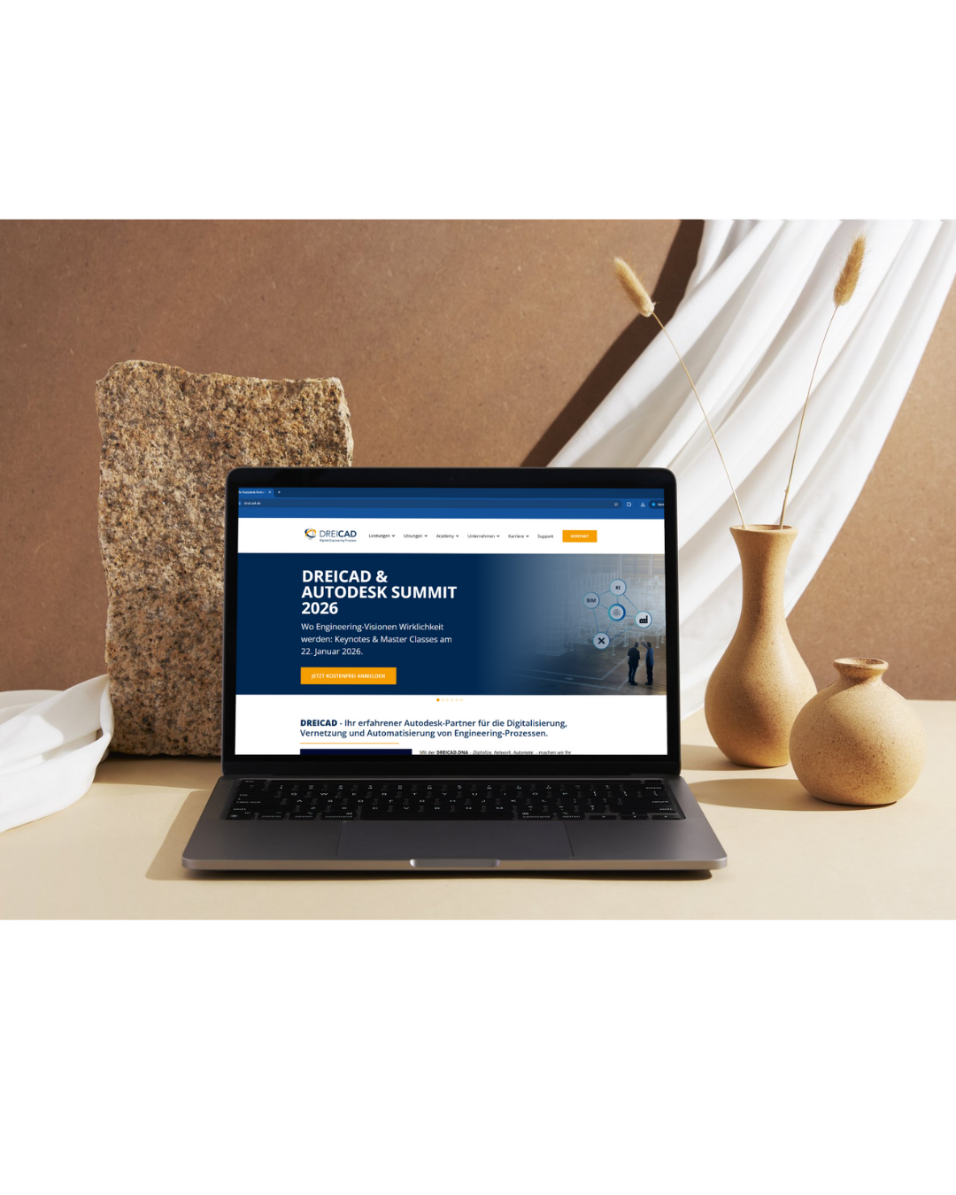 Weiß Beige Schwarz Modern Schlicht Minimal Self Care Laptop Mockup Instagram Beitrag (2)